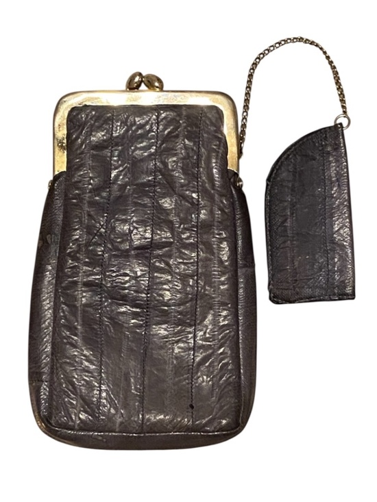 Vintage Handbags - Vintage 80s Eel kisslock cigarette/eyeglass holder.